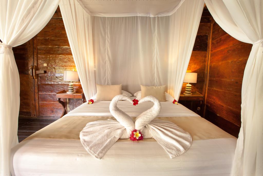 Blu D'Amare Hotel Gili Trawangan Exterior photo