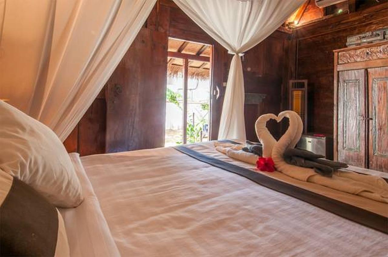 Blu D'Amare Hotel Gili Trawangan Exterior photo